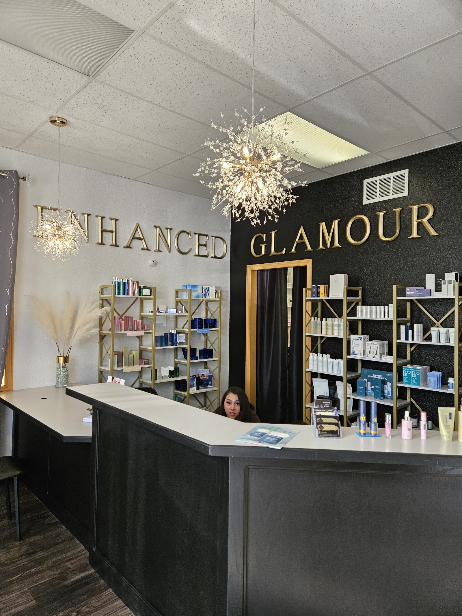Enhanced Glamour Day Spa nail photo 4